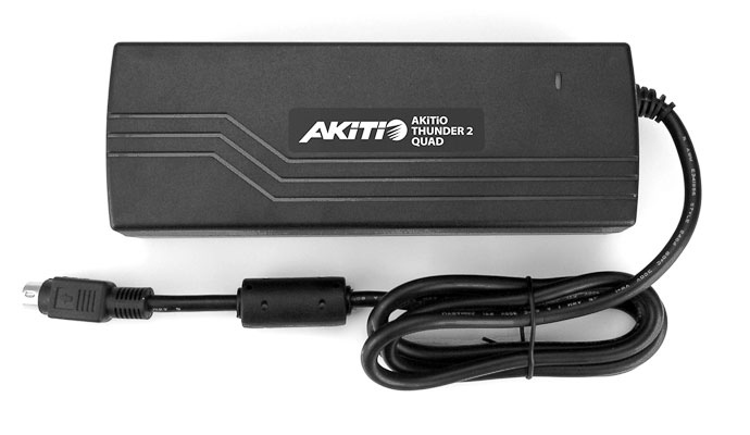 akitio-thunder2-quad-power-adapter-sticker